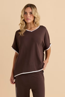 Betty Basic | Clara Tee | Chocolate