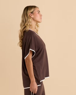 Betty Basic | Clara Tee | Chocolate
